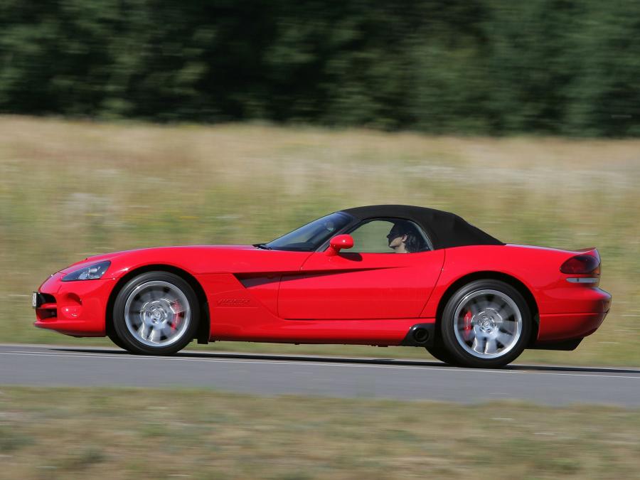  Dodge Viper SRT10 Convertible 2003 года  (фото 16 из 30)